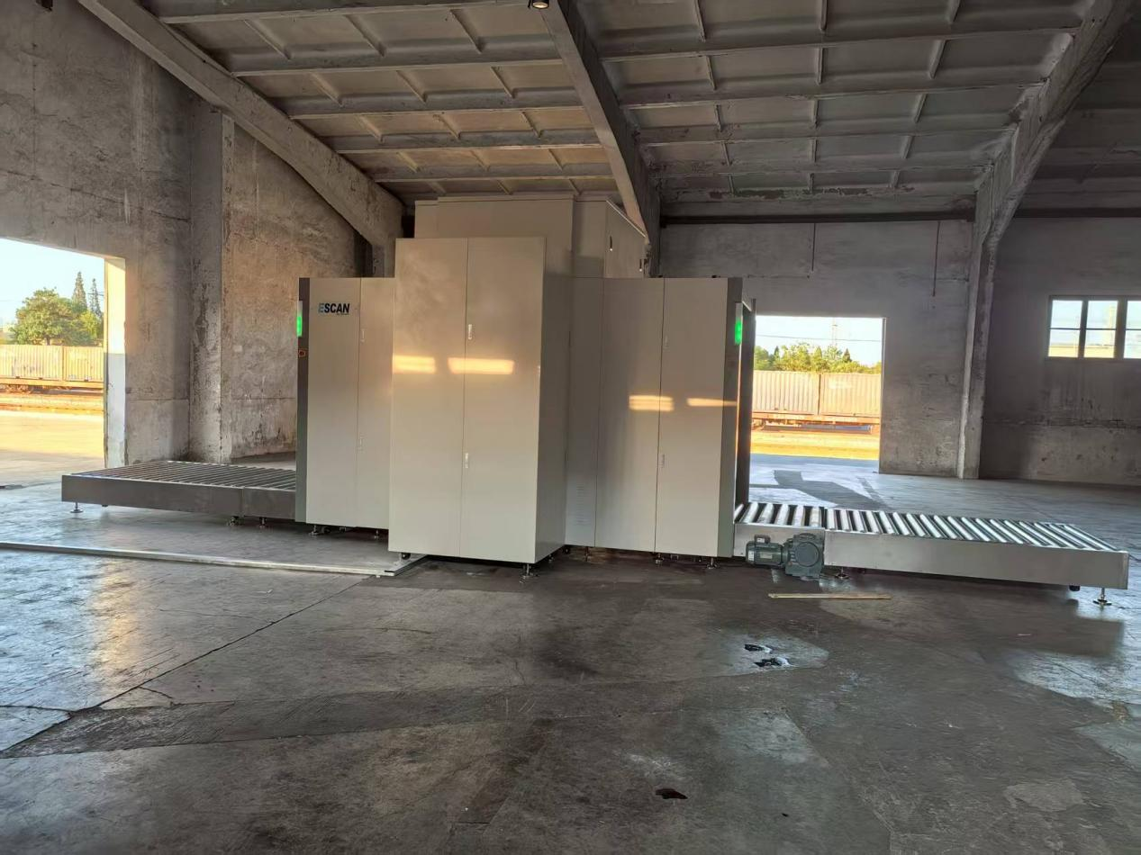 Nos multiples ensembles d'équipements de dépistage de sécurité ont réussi à stationner dans le centre de logistique du Bureau Jinan